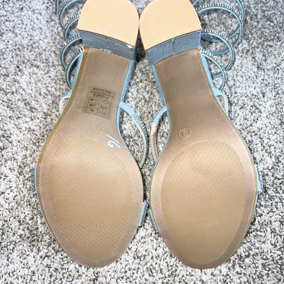 Pastel Blue Dinem Heels with Rhinestones - Picture 5 of 7